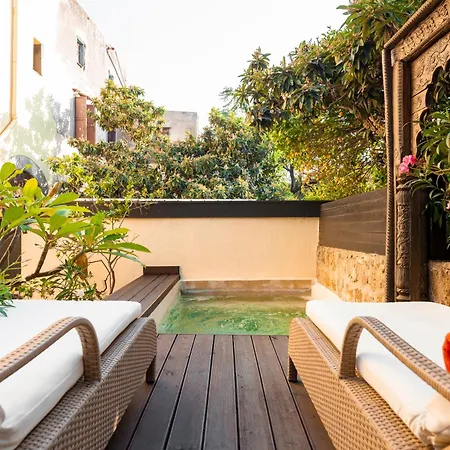 מלון Spirit Of The Knights Boutique 4*